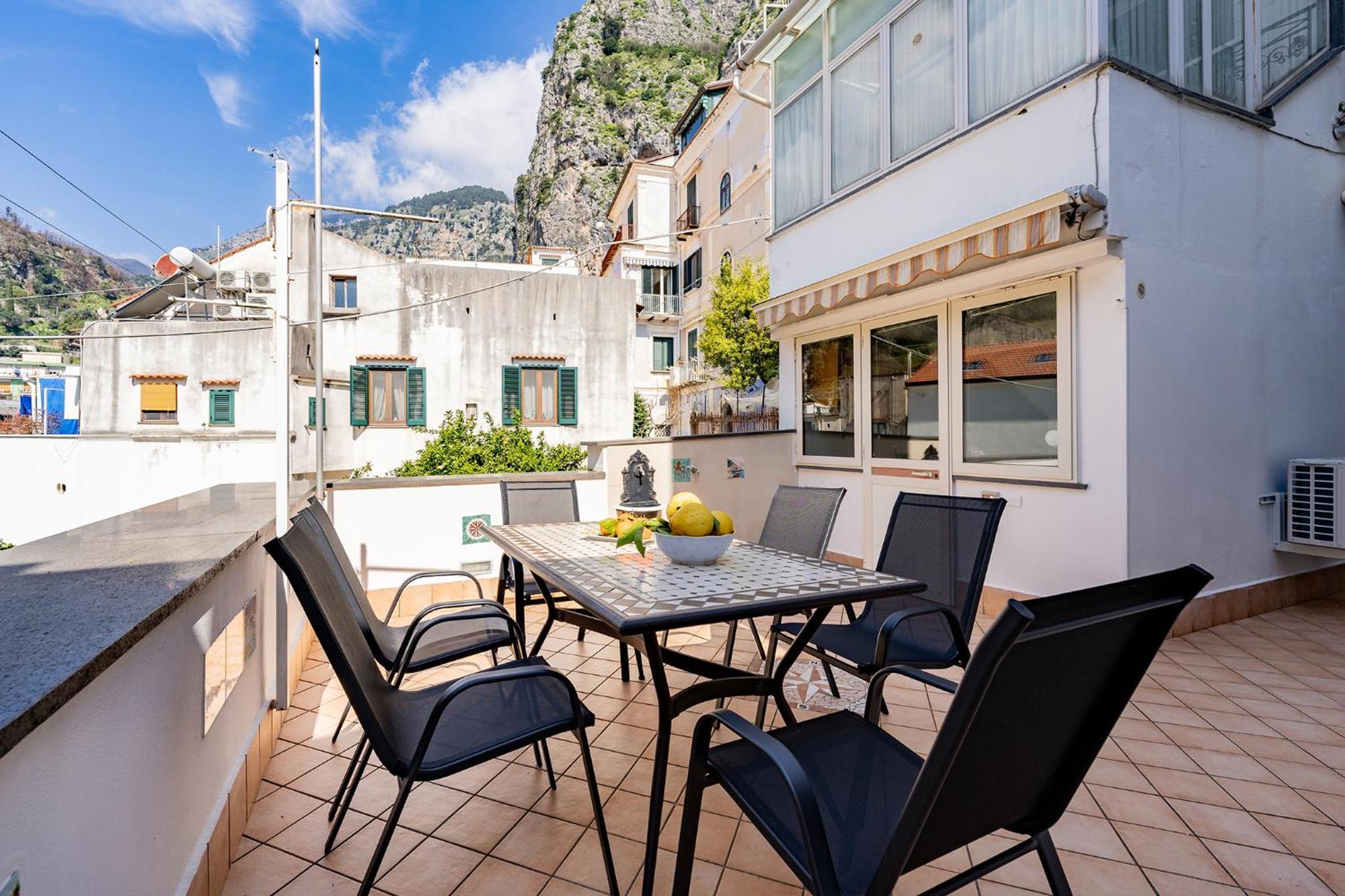 Appartamento Ziro House Amalfi Esterno foto