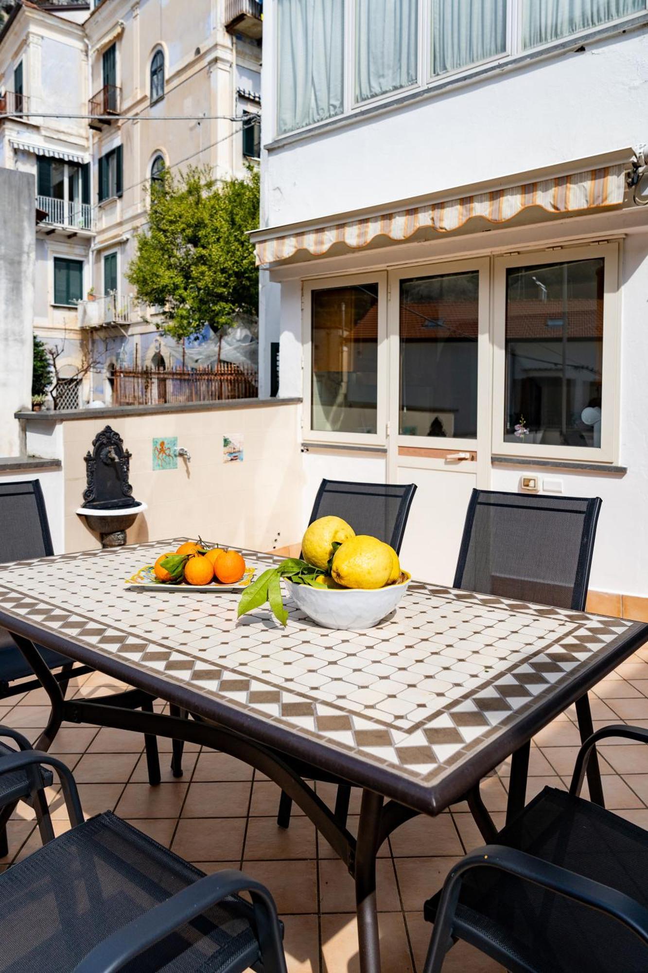 Appartamento Ziro House Amalfi Esterno foto